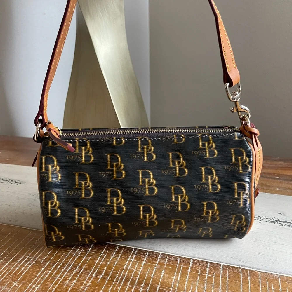 Dooney & Bourke Vintage Purse - Picture 4 of 6